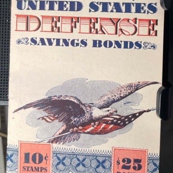 1942 US War WW2 Savings Bond 10/25 Cent Defense Stamp Album  Empty - Picture 2 of 8